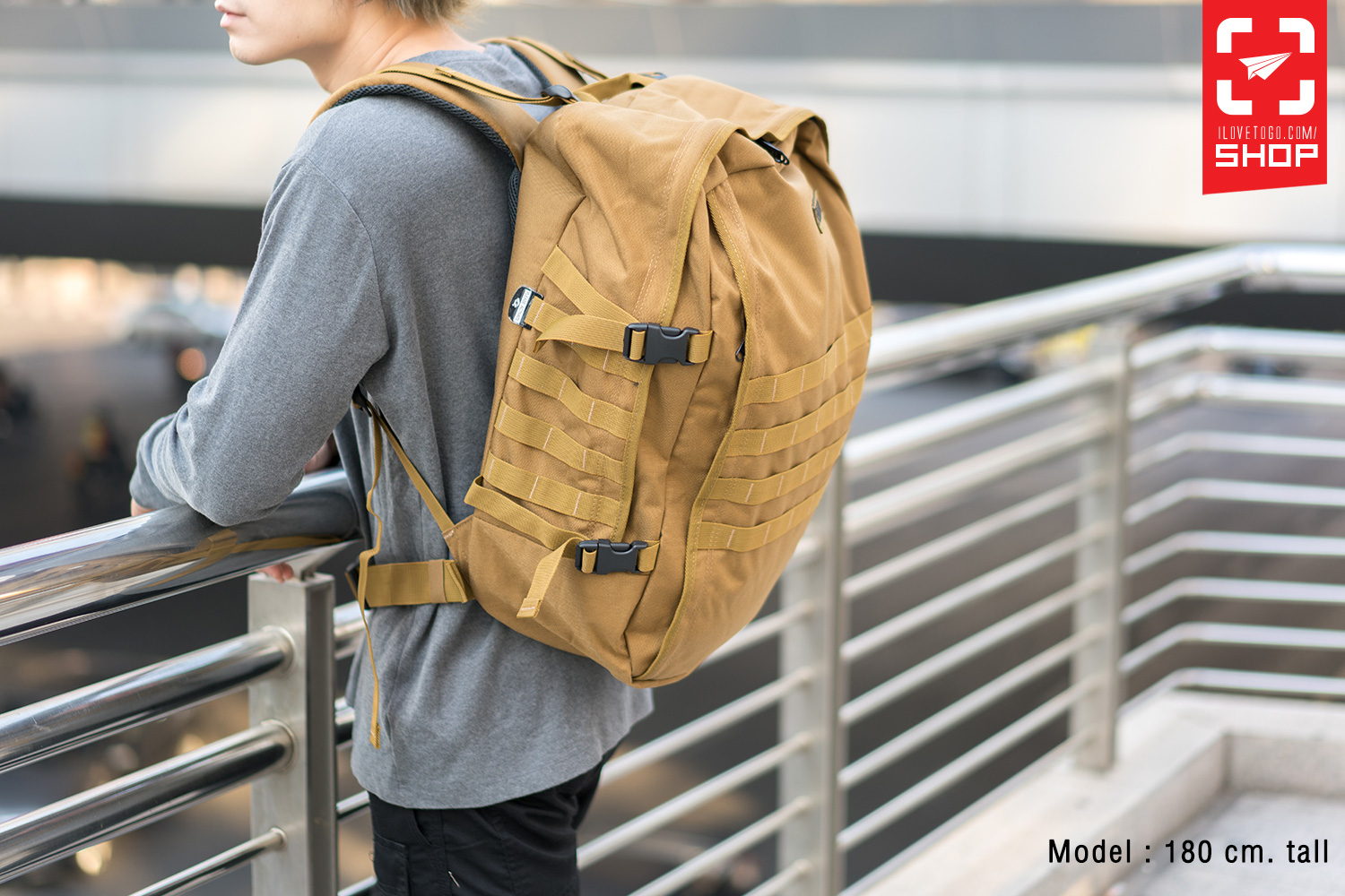 CabinZero Military Black 44L